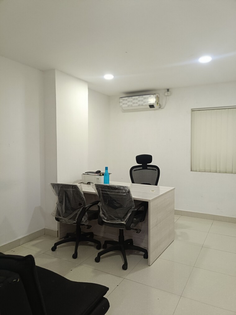 Team Area, sri-sai-ayyapa-sadan Commercial Office Space 1800 Sq.Ft. In Madhapur Hyderabad 9472375