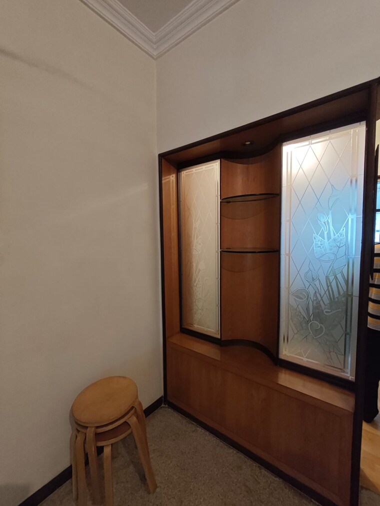 Room, park street 3 Bedroom 2020 Sq.Ft. Apartment In Park Street Kolkata 9472371