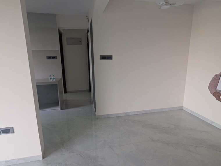 Room, gurukrupa-nirmalam 2 Bedroom 635 Sq.Ft. Apartment In Bandra East Mumbai 9472402