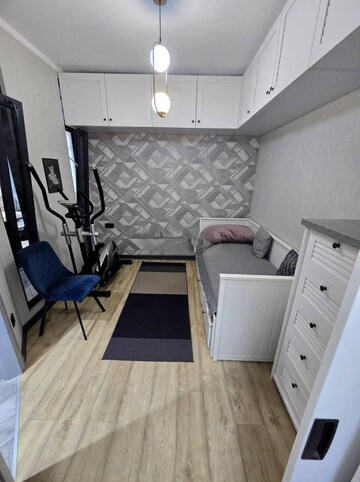 Furnished Amenities in 3 BHK Builder Floor at Vasant Kunj Enclave – for Rent