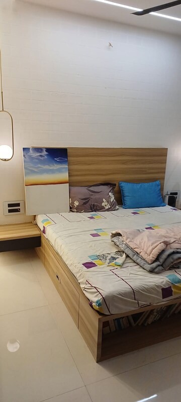 Bedroom in 5 BHK Apartment at Metro Jazz, Baner – for Rent