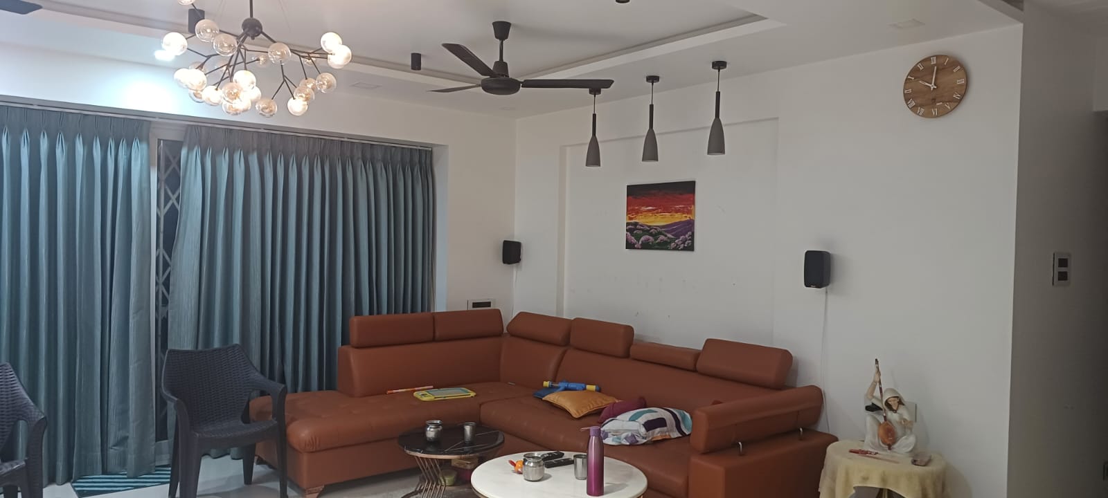 5 BHK + Extra Room 2450 Sq.Ft. Apartment in Metro Jazz