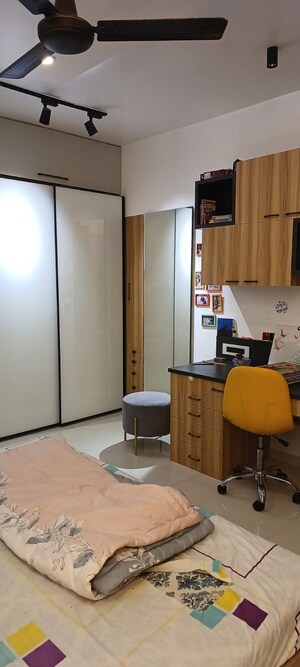 Team Area in 5 BHK Apartment at Metro Jazz, Baner – for Rent