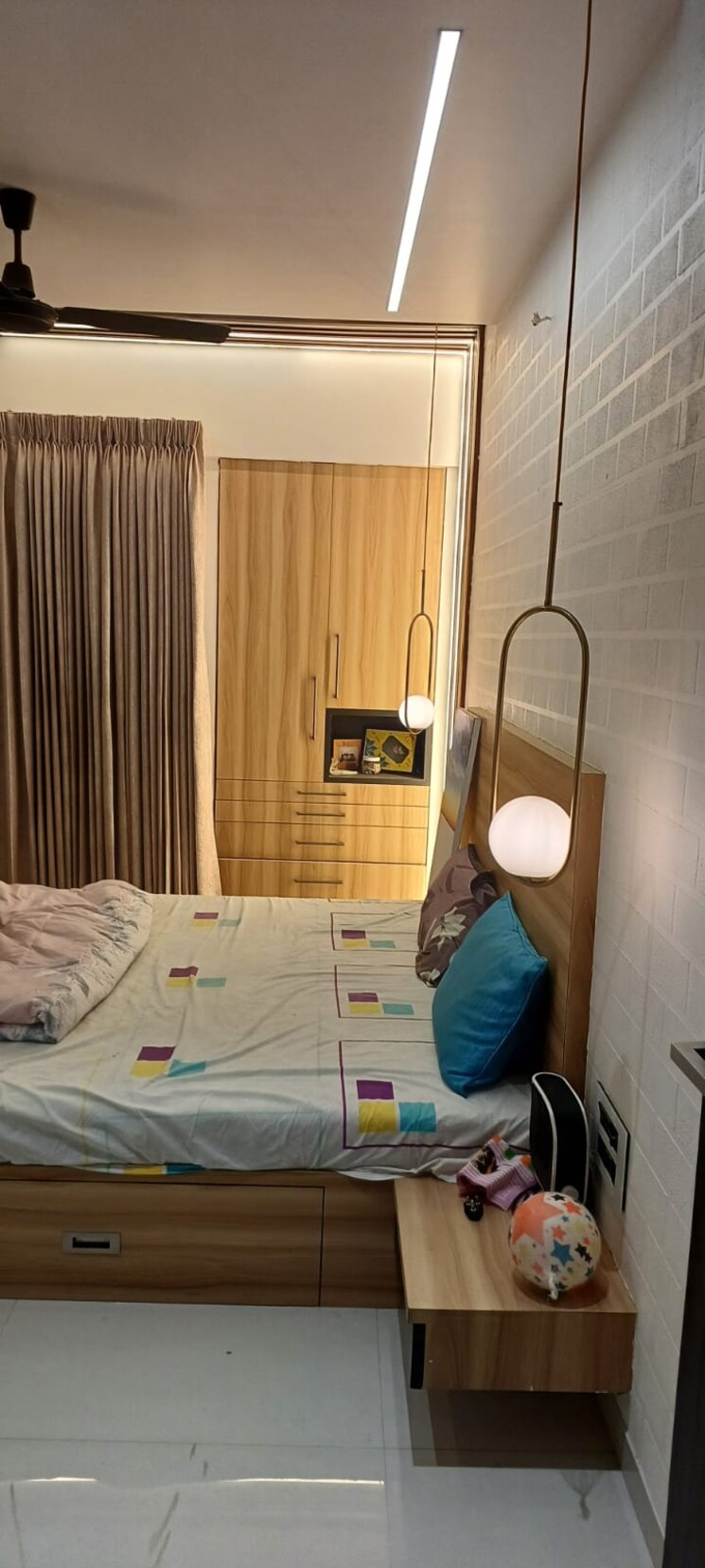 Bathroom, metro-jazz 5 Bedroom 2450 Sq.Ft. Apartment In Baner Pune 9472397