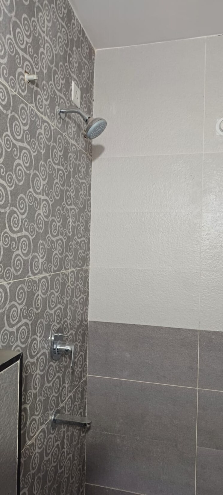 Bathroom, metro-jazz 5 Bedroom 2450 Sq.Ft. Apartment In Baner Pune 9472397