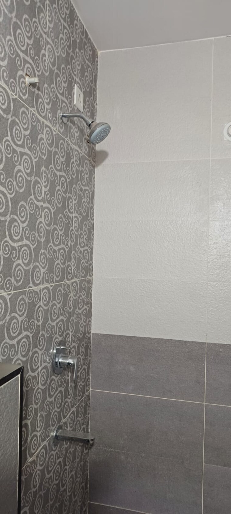 Bathroom, metro-jazz 5 Bedroom 2450 Sq.Ft. Apartment In Baner Pune 9472397