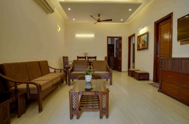 Living Room, sector 22 6 Bedroom 3500 Sq.Ft. Independent House In Sector 22 Chandigarh 9472401