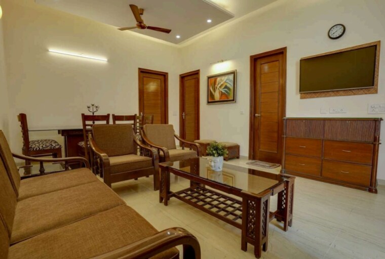 Living Room, sector 22 6 Bedroom 3500 Sq.Ft. Independent House In Sector 22 Chandigarh 9472401