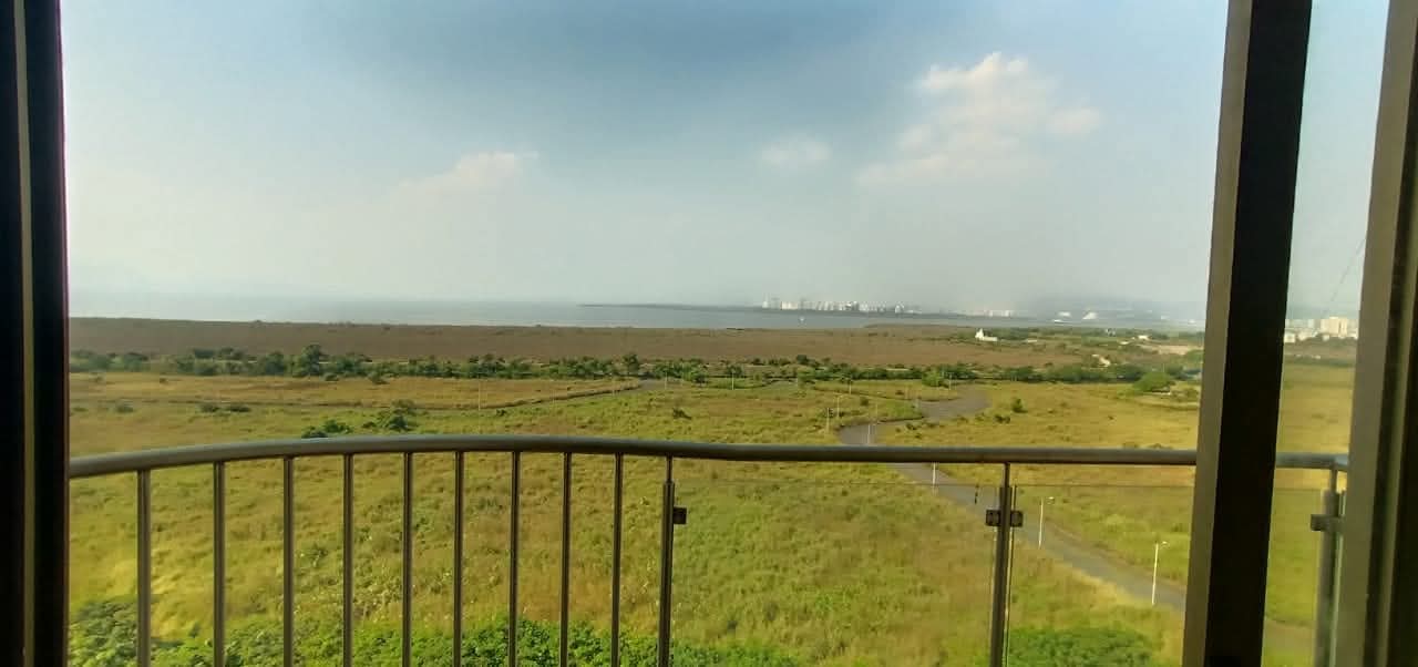 2 BHK + Servant Room 1050 Sq.Ft. Apartment in Mayuresh Delta