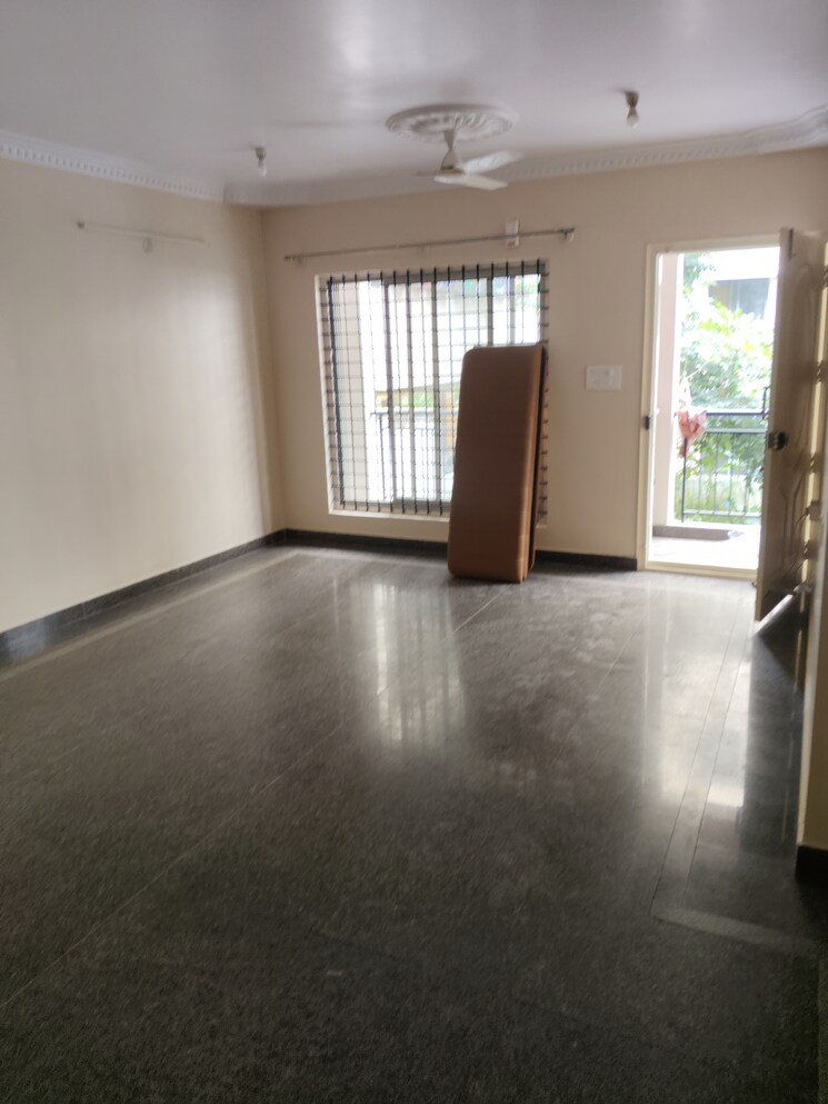 Room, krishna-residency-kadubeesanahalli 2 Bedroom 850 Sq.Ft. Apartment In Kadubeesanahalli Bangalore 9472470