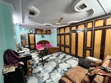 Living Room in 3 BHK Apartment at Ansari Road – for Sale