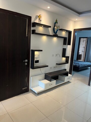 Living Room in 3 BHK Builder Floor at Sector 40 – for Rent