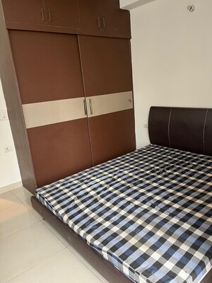 Bedroom in 3 BHK Builder Floor at Sector 40 – for Rent