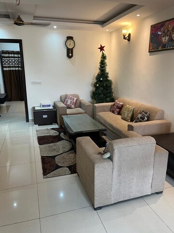 Living Room in 3 BHK Builder Floor at Sector 40 – for Rent