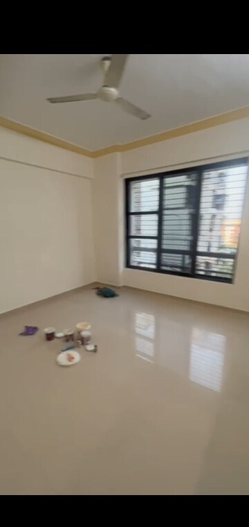 Room in 2 BHK Apartment at Shivneri Darshan Apartment, Sanpada – for Rent