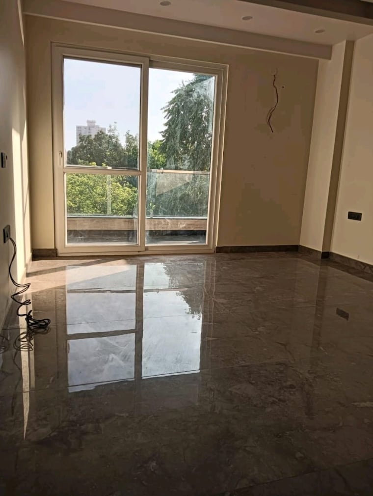 Room, sector 46 4 Bedroom 3000 Sq.Ft. Builder Floor In Sector 46 Gurgaon 9472554