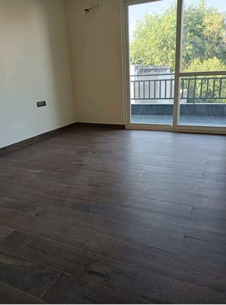 Room, sector 46 4 Bedroom 3000 Sq.Ft. Builder Floor In Sector 46 Gurgaon 9472554