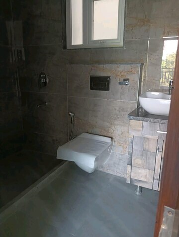 Bathroom in 4 BHK Builder Floor at Sector 46 – for Rent