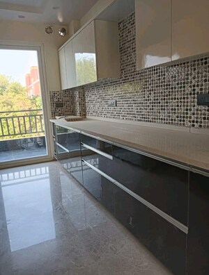 Kitchen in 4 BHK Builder Floor at Sector 46 – for Rent