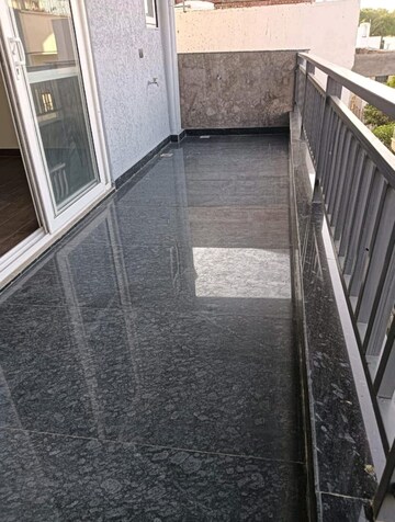 Balcony in 4 BHK Builder Floor at Sector 46 – for Rent