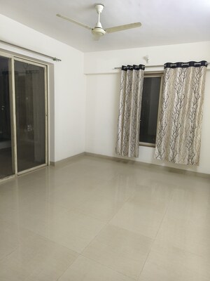 Room in 2 BHK Apartment at Pristine Prism, Aundh – for Rent