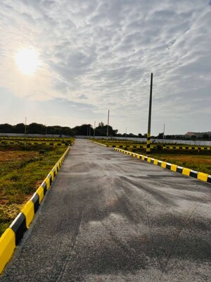  Plot For Sale in Real Woxen County, Ghanpur