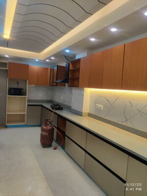 Kitchen in 3 BHK Builder Floor at Sector 46 – for Rent