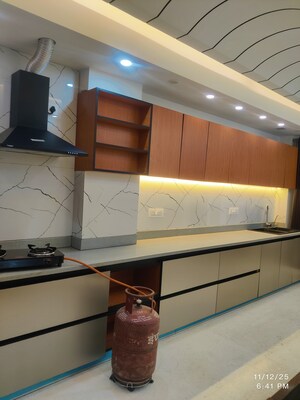 Kitchen in 3 BHK Builder Floor at Sector 46 – for Rent