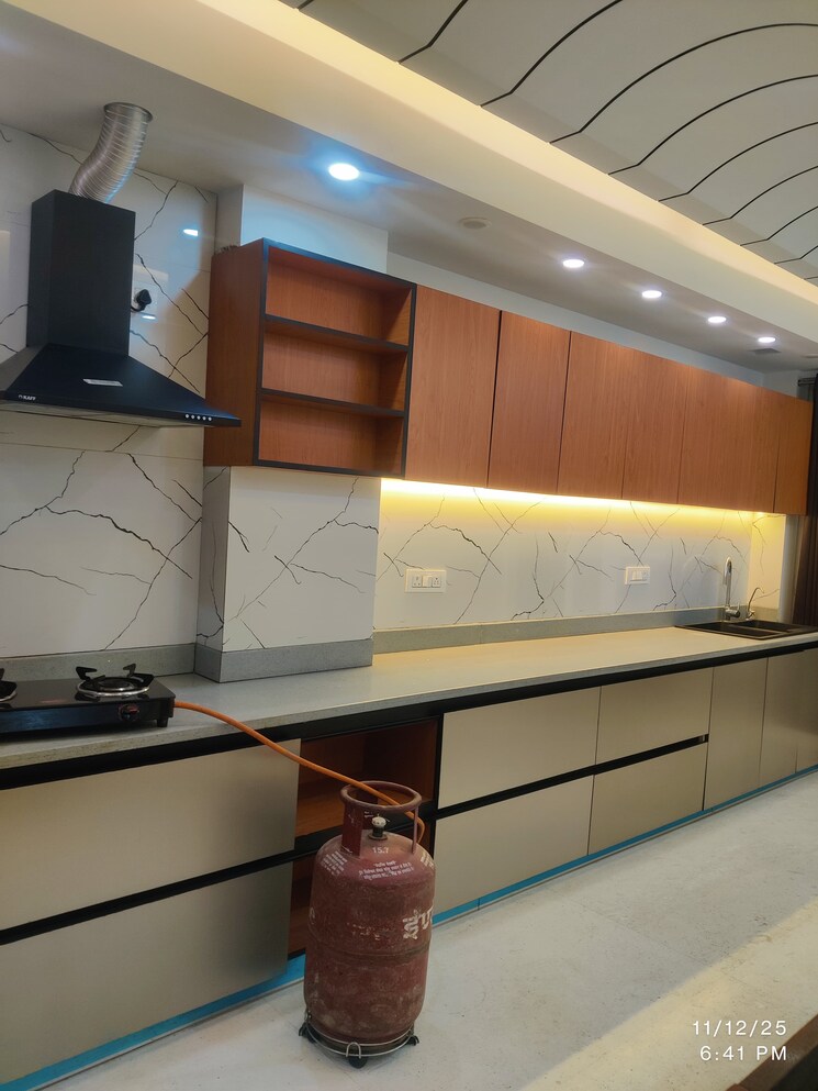 Kitchen, sector 46 3 Bedroom 2000 Sq.Ft. Builder Floor In Sector 46 Gurgaon 9472617