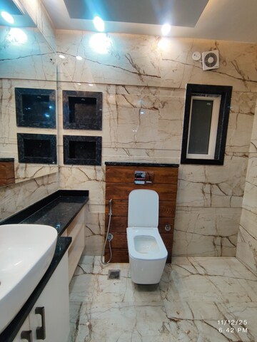 Bathroom in 3 BHK Builder Floor at Sector 46 – for Rent
