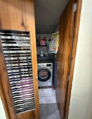 Bathroom in 1.5 BHK Apartment at Chheda Enclave, Mira Road – for Rent