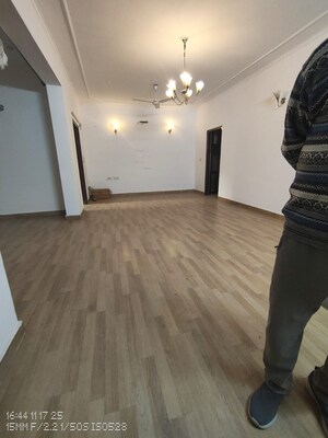 Bedroom in 3 BHK Builder Floor at Sector 31 – for Rent