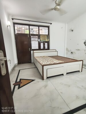 Bedroom in 3 BHK Builder Floor at Sector 31 – for Rent