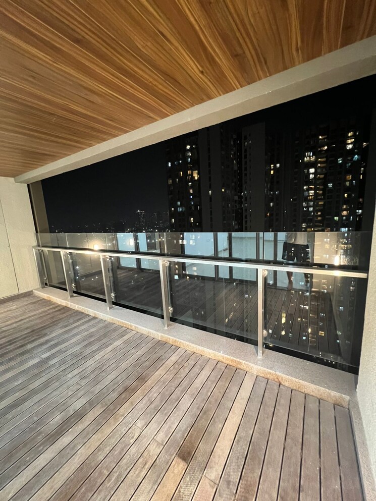 Balcony, lodha-aura 4 Bedroom 1758 Sq.Ft. Apartment In Wadala Mumbai 9472736