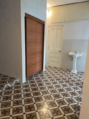 Bedroom in 3 BHK Apartment at Earth Building, Matunga East – for Rent