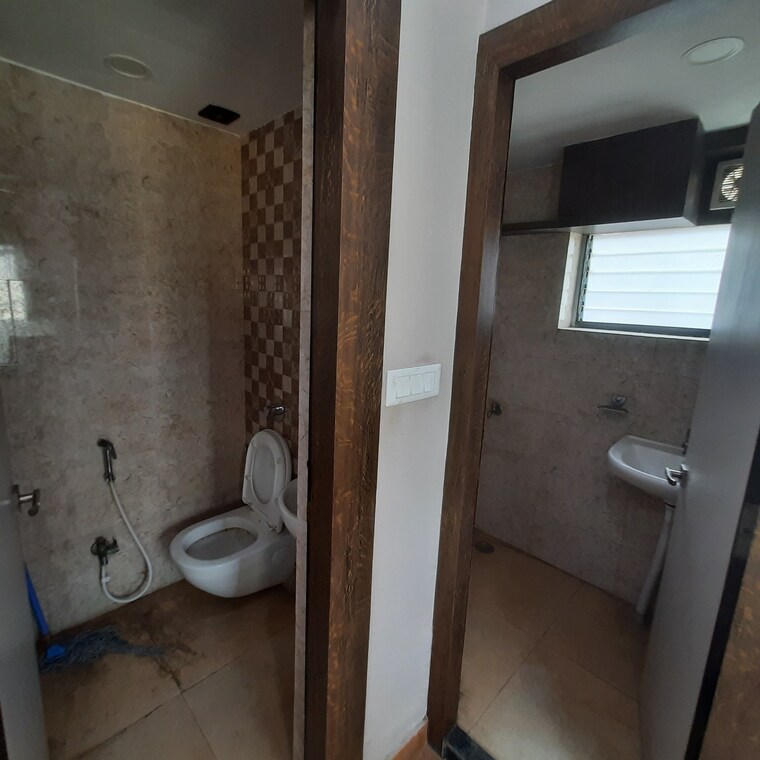 Bathroom, sector v Commercial Office Space 900 Sq.Ft. In Sector V Kolkata 9472729