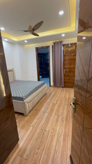 Room in 2 BHK Builder Floor at Sector 47 – for Rent