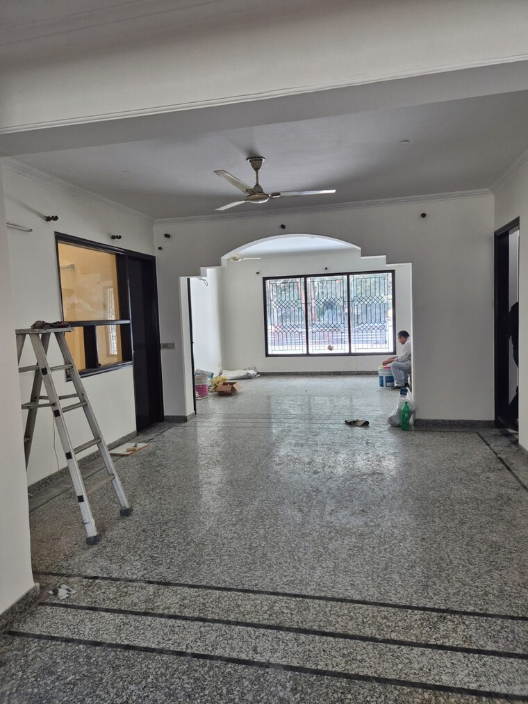 Living Room, sector 15 3 Bedroom 2500 Sq.Ft. Builder Floor In Sector 15 Gurgaon 9472763