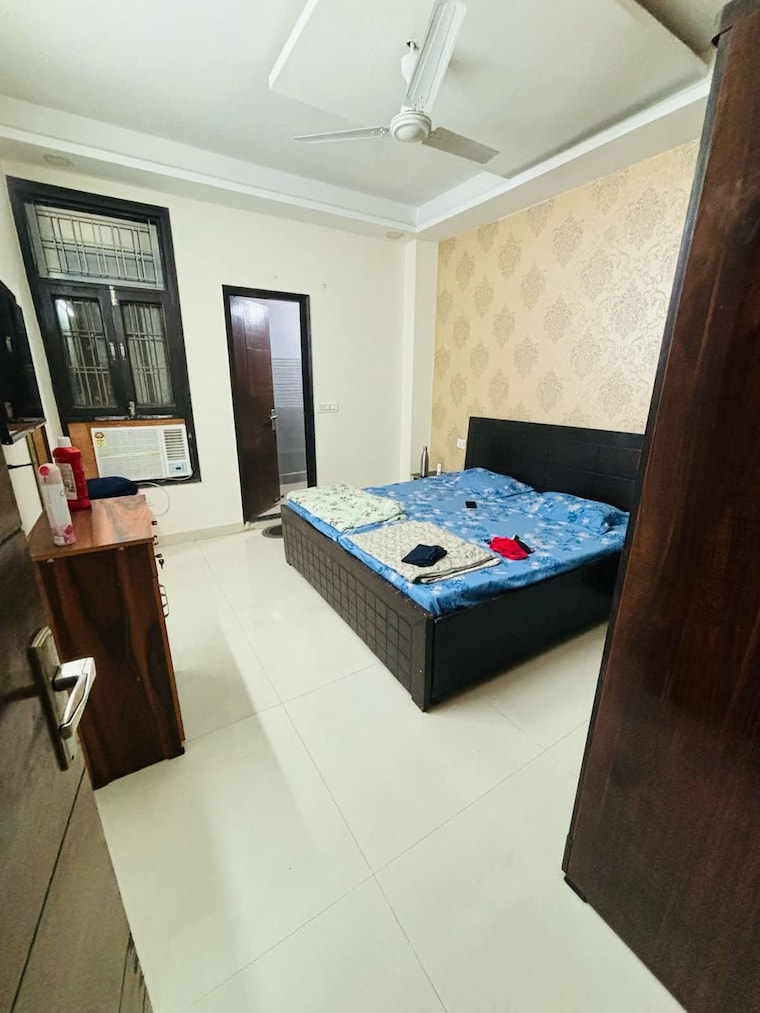 Bedroom, sector 30 2 Bedroom 1500 Sq.Ft. Builder Floor In Sector 30 Gurgaon 9472777