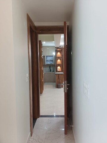  2 BHK Builder Floor at Sector 14 – for Rent