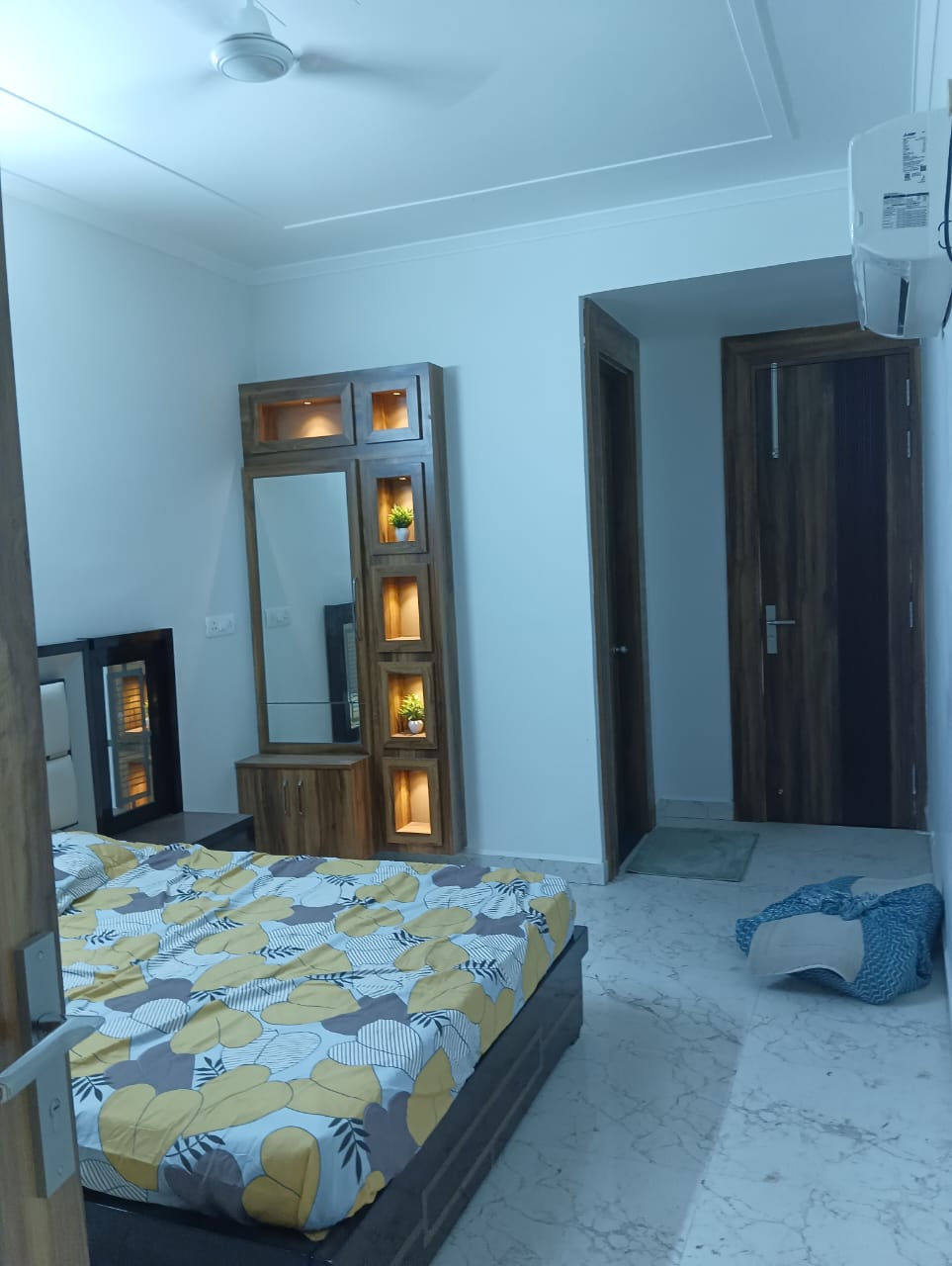 2 BHK Builder Floor For Rent in Sector 14