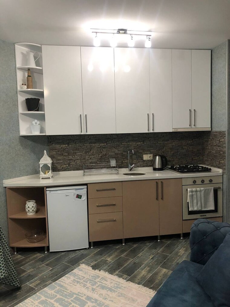 Kitchen, raja puri 3 Bedroom 100 Sq.Yd. Builder Floor In Raja Puri Delhi 9472808