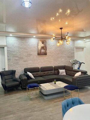 Gym in 3 BHK Builder Floor at Raja Puri – for Sale