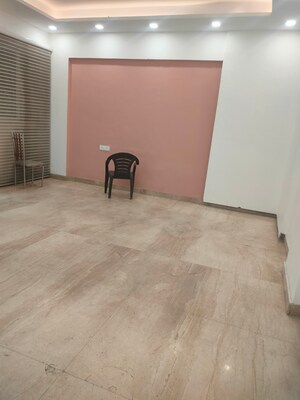 Room in 5 BHK Apartment at Maxworth Premier Urban, Sector 15 – for Rent