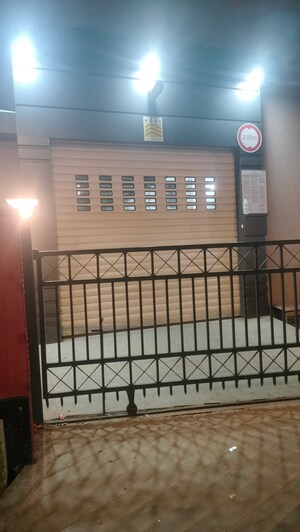 Bedroom in 1 BHK Apartment at Dadar West – for Rent