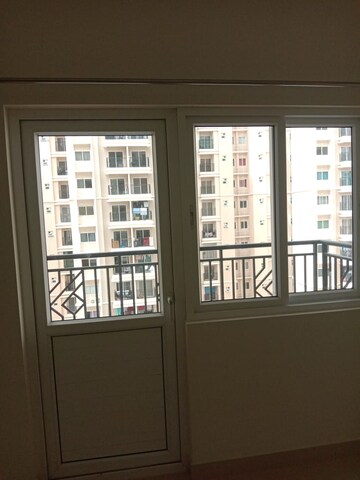 Room in 2 BHK Apartment at Prestige Smart City, Sarjapur Road – for Sale