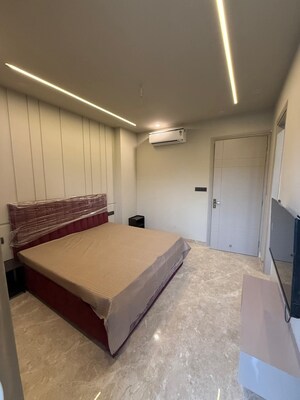 Bedroom in 1 BHK Builder Floor at Saket – for Sale