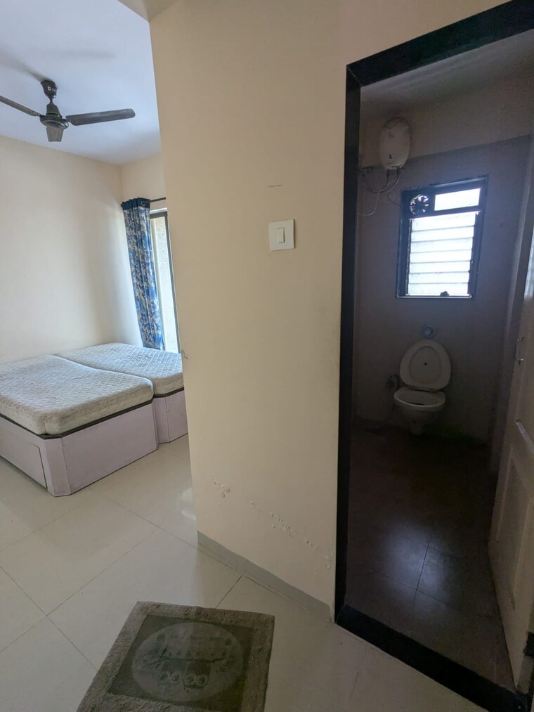 Bathroom, shree-satya-shankar-residency 1.5 Bedroom 535 Sq.Ft. Apartment In Manpada Thane 9472876