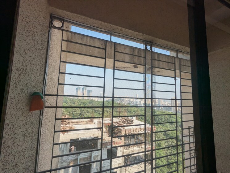 Room, shree-satya-shankar-residency 1.5 Bedroom 535 Sq.Ft. Apartment In Manpada Thane 9472876