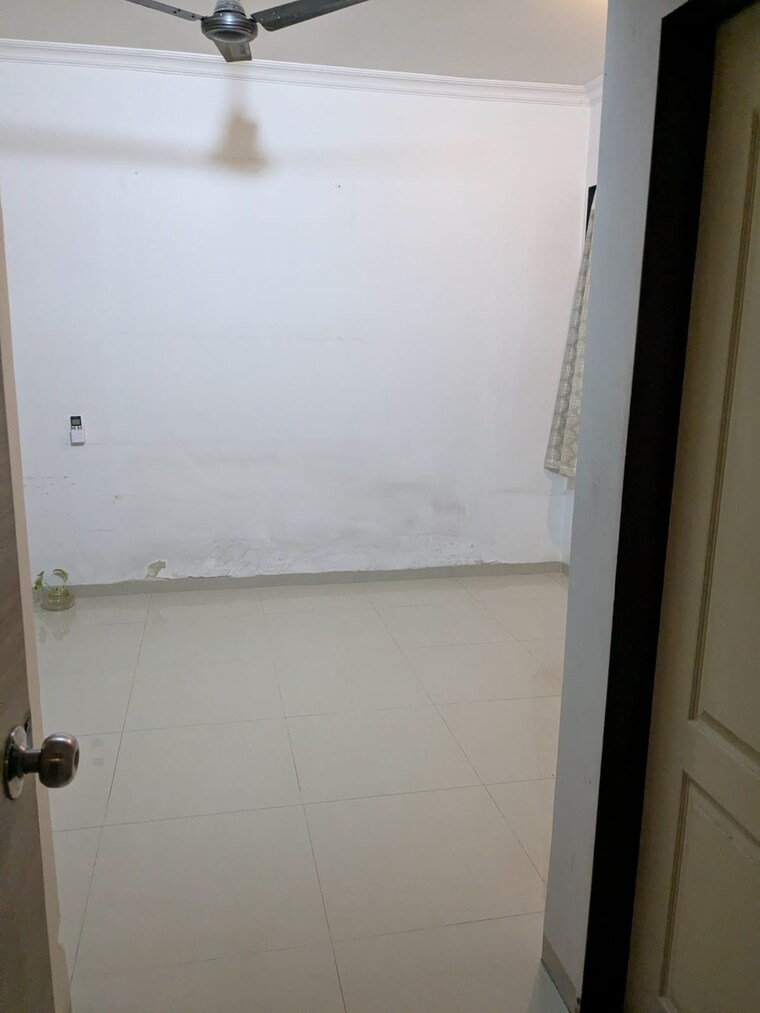 Bathroom, shree-satya-shankar-residency 3 Bedroom 850 Sq.Ft. Apartment In Manpada Thane 9472803